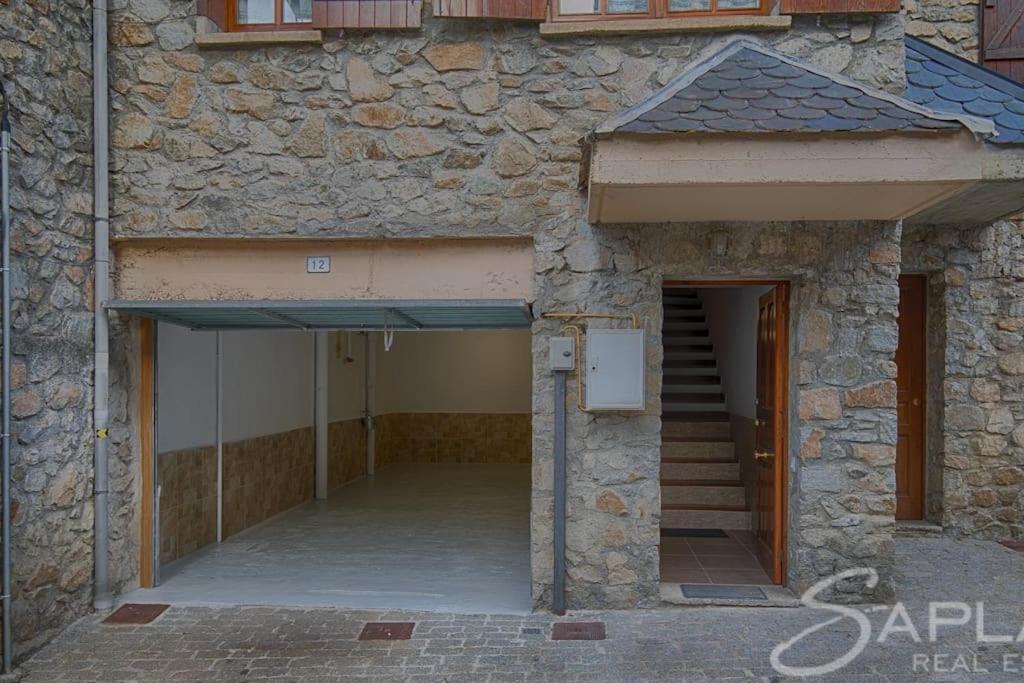 Saplan Real Estate Pensaueth Villa Salardú Eksteriør billede