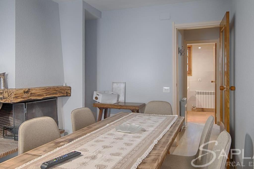 Saplan Real Estate Pensaueth Villa Salardú Eksteriør billede