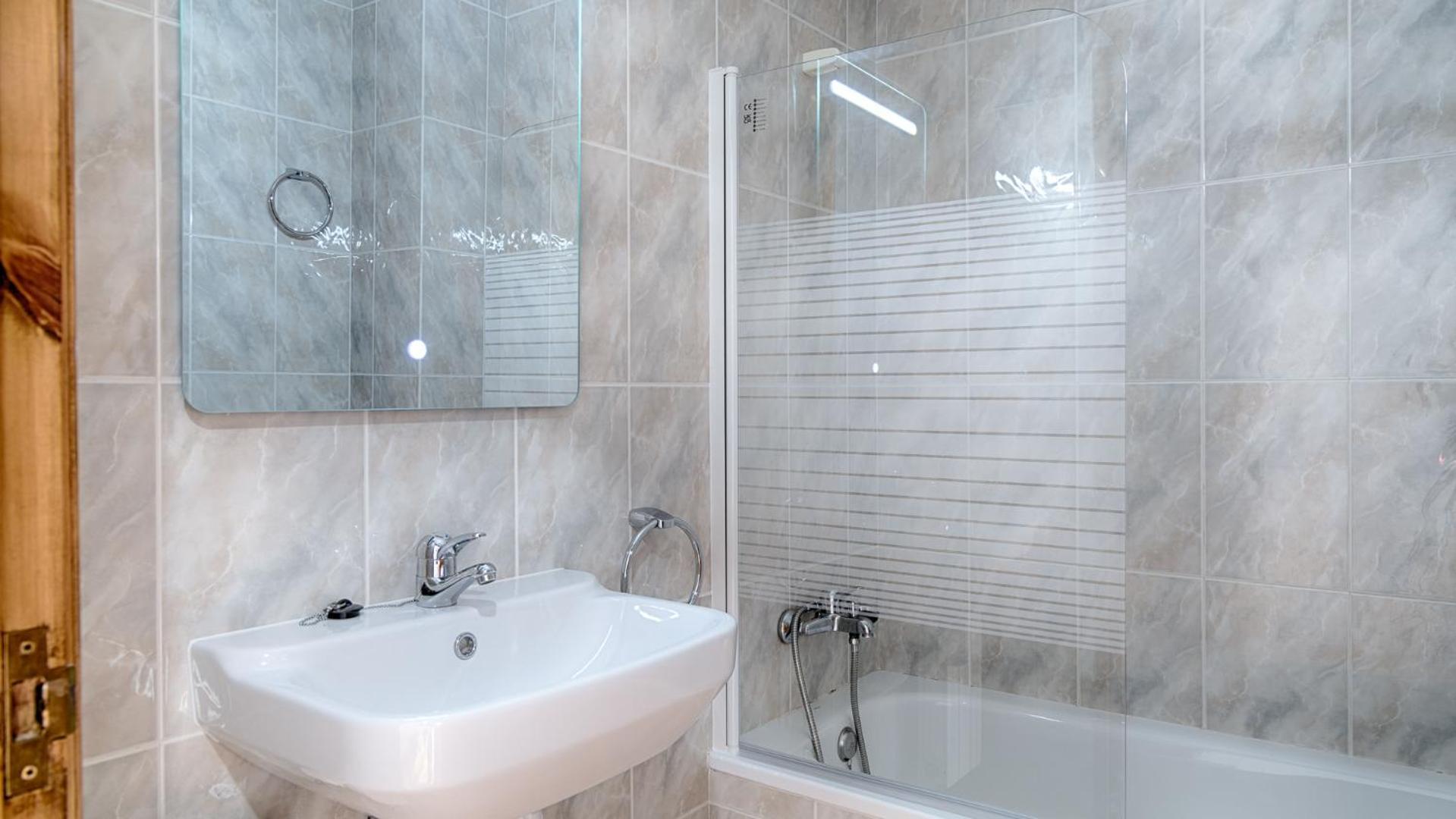 Saplan Real Estate Pensaueth Villa Salardú Eksteriør billede